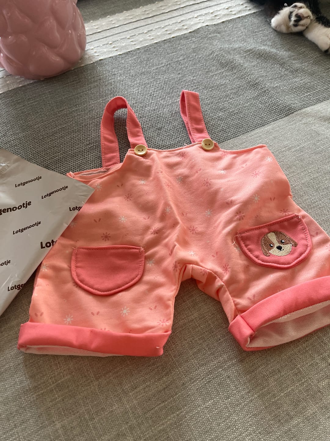 Customer photo review of Hond Kleding Lente Lotgenootje